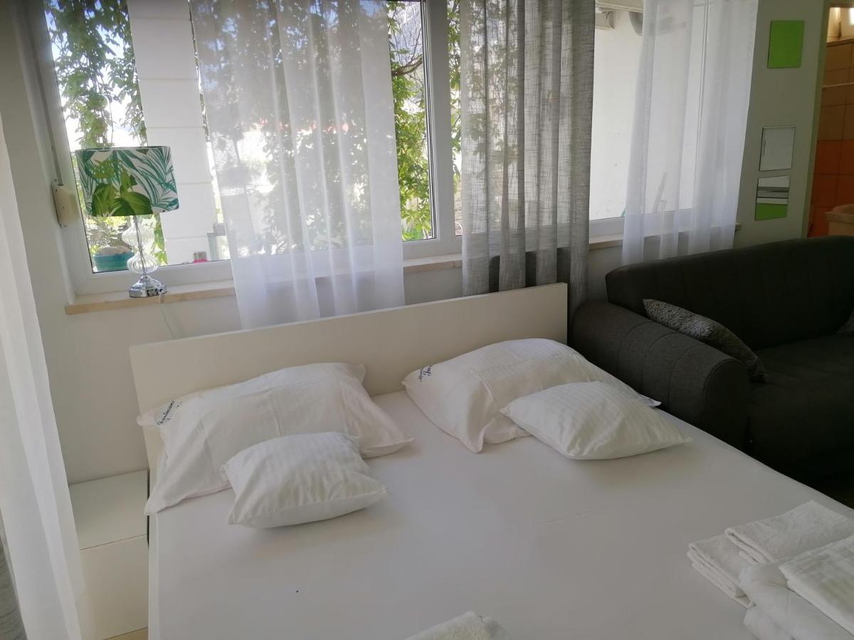 Studio Apartman Villa Juras Baška Екстериор снимка